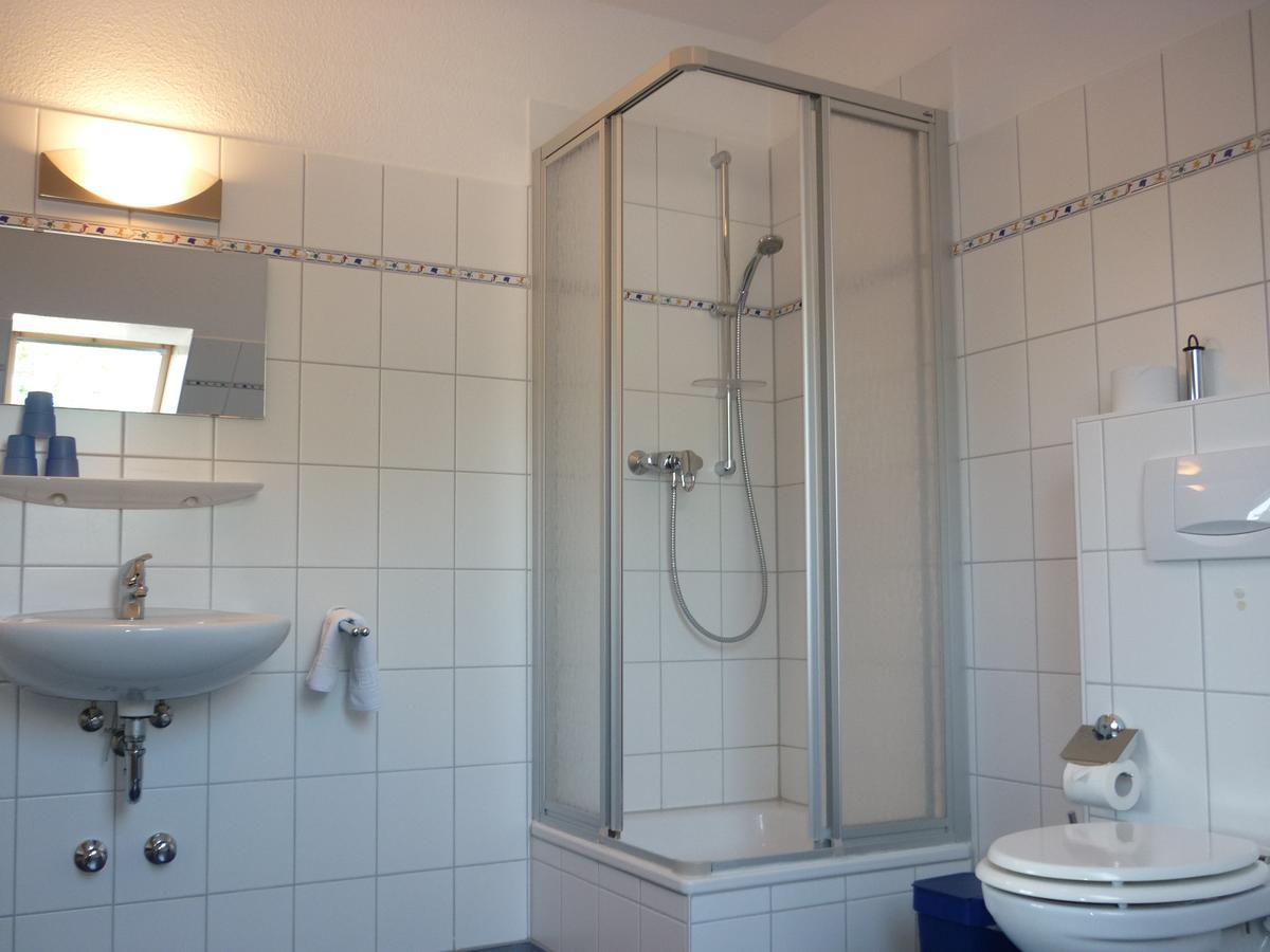 Pension Zum Leuchtturm Bastorf Esterno foto
