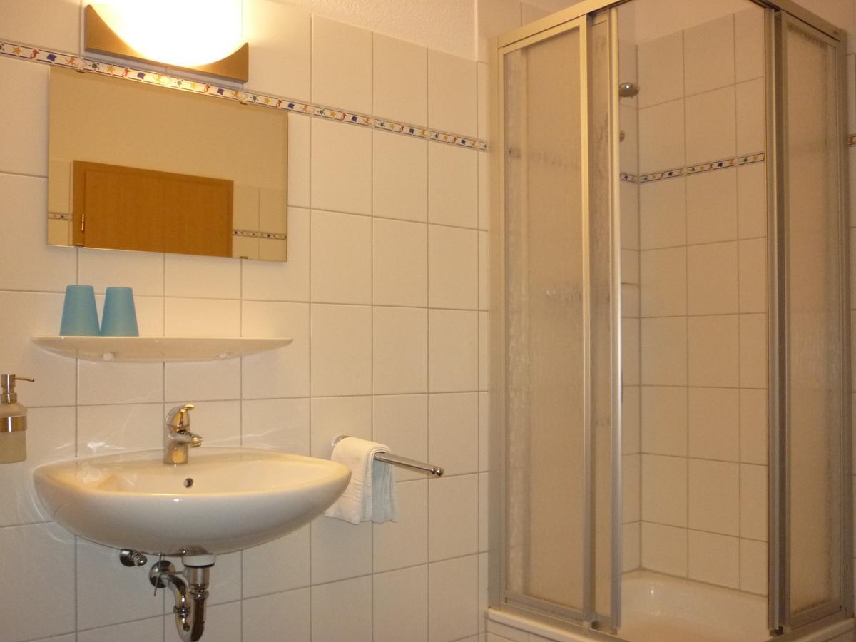Pension Zum Leuchtturm Bastorf Esterno foto
