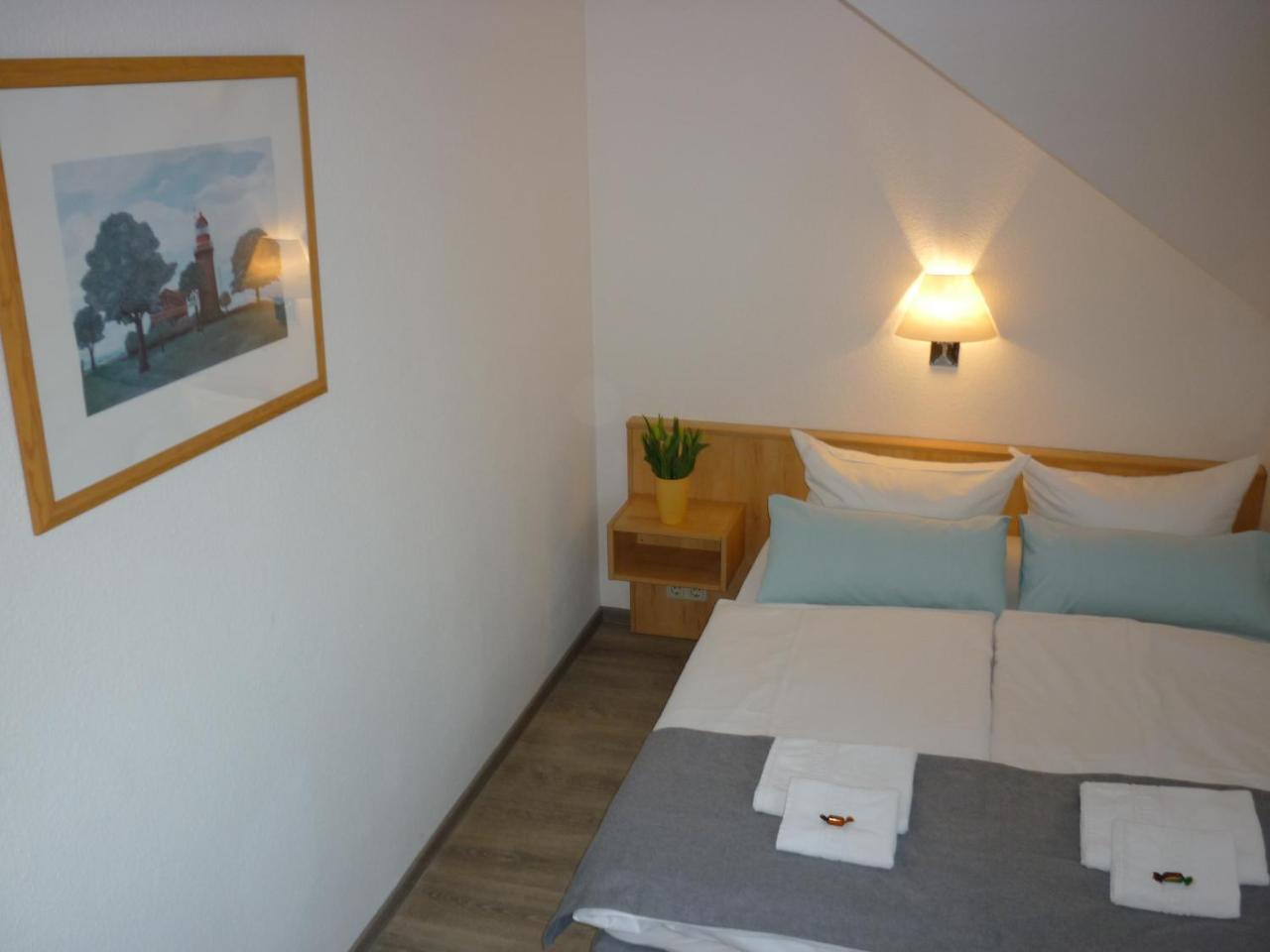 Pension Zum Leuchtturm Bastorf Esterno foto
