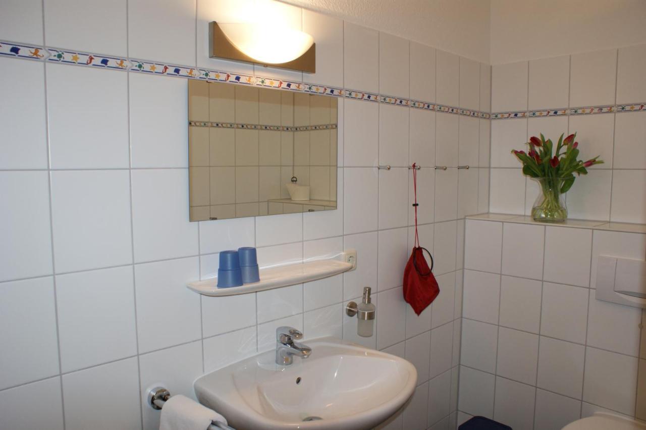 Pension Zum Leuchtturm Bastorf Esterno foto